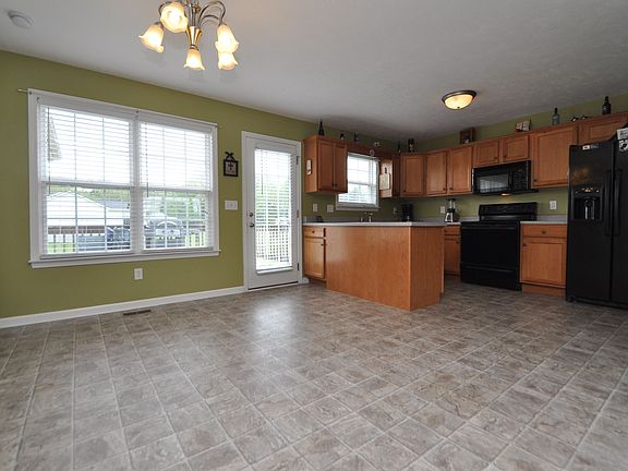 2nd image of 3710 Ryagrass Way