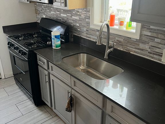 shared kitchen, main floor