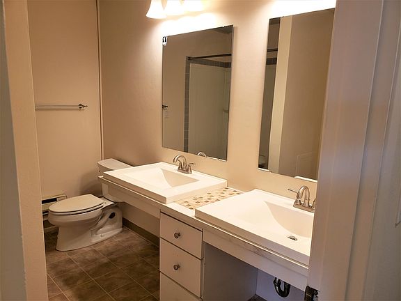 5th image of 500 Boylston Ave E #303