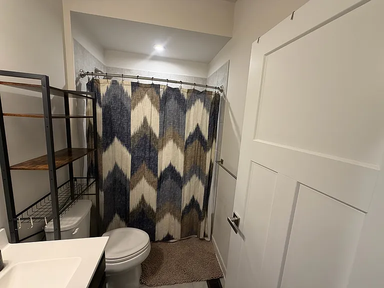 Third Floor Full Bath