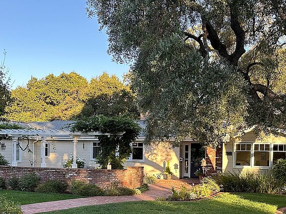 2nd image of 20491 Forrest Hills Dr