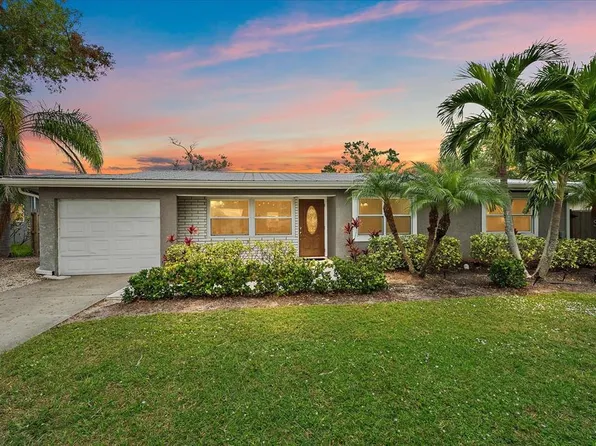 3037 Alta Vista St, Sarasota, FL 34237