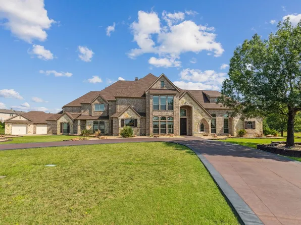 530 Ridge Point Dr, Heath, TX 75126