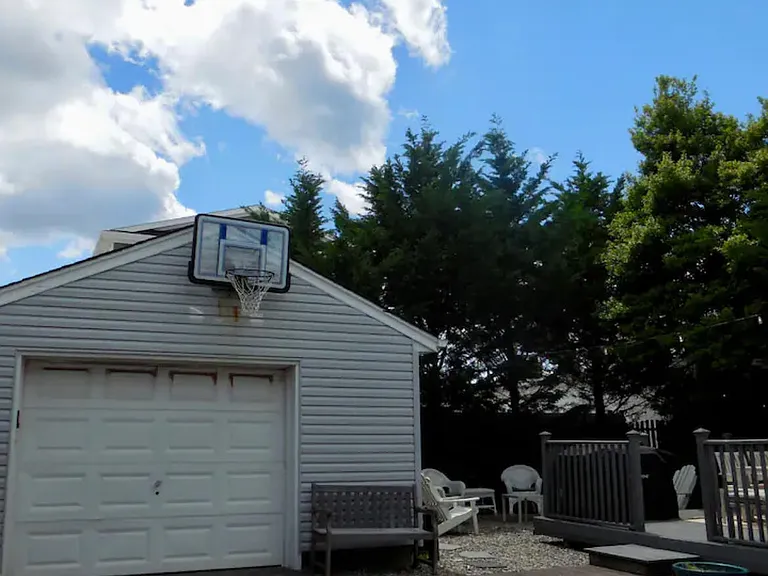 24 Philadelphia Ave — Photo 41