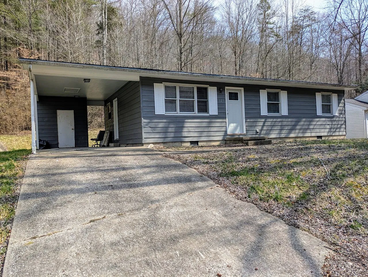 3 bed, 960 sqft, $1,400 — Photo 2