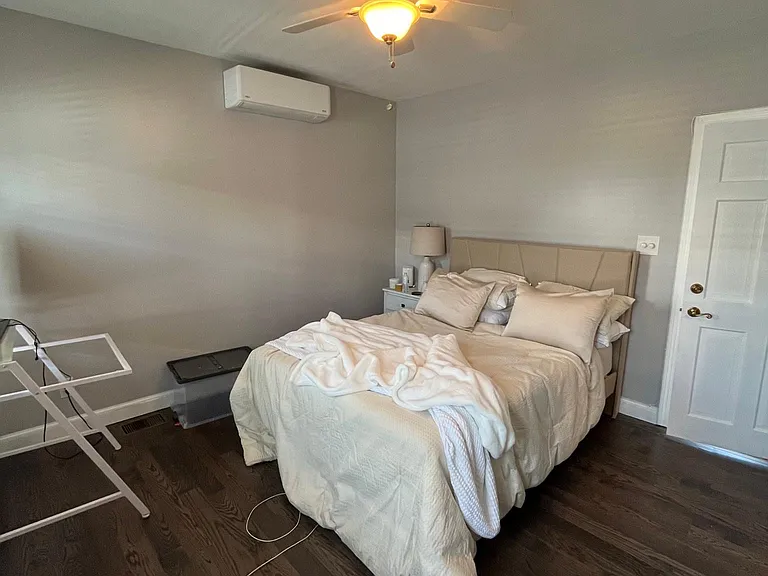 4 Grace Ct #1 — Photo 8