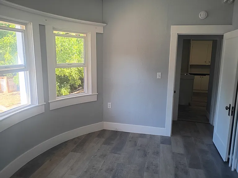 213 Cedar St #3 — Photo 6