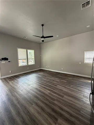 3218 Jackson Ave — Photo 4