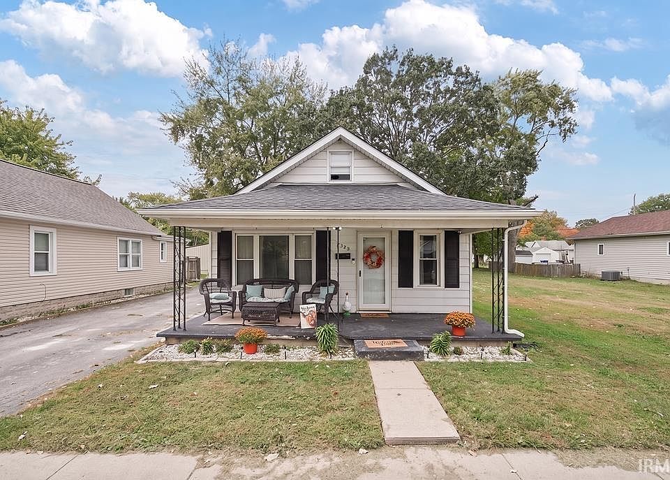 1st image of 1323 S Delphos St