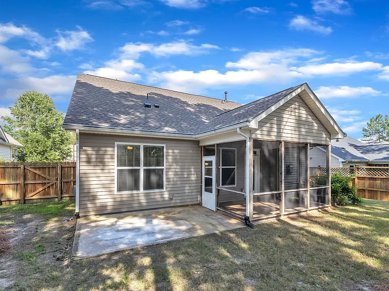 320 Trout Valley Rd — Photo 36