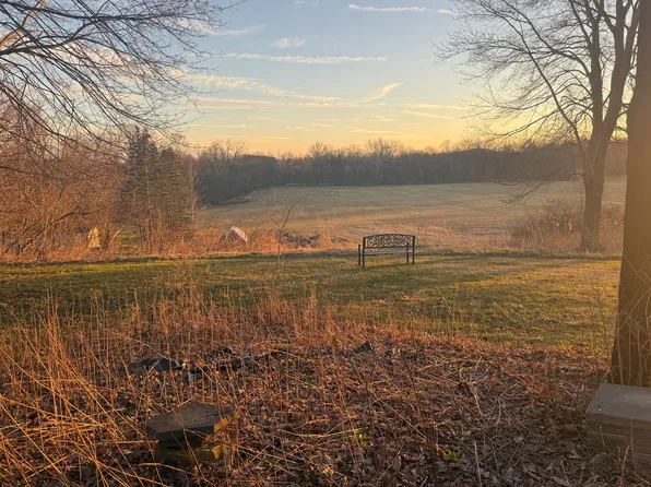 10 Stone Mill Rd, Hudson, NY 12534