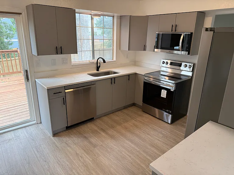 2577 S Ouray Way — Photo 5