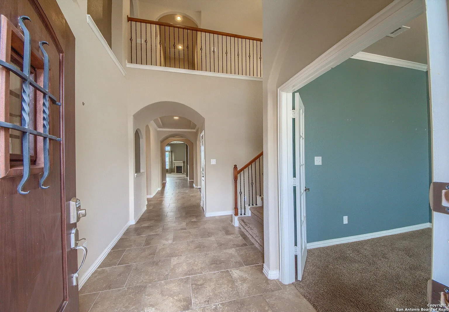 4 bed, 3.5 bath, 3245 sqft, $2,475 — Photo 2