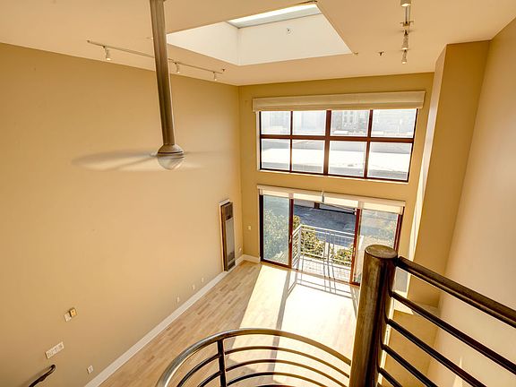 4th image of 49 Missouri St APT 3