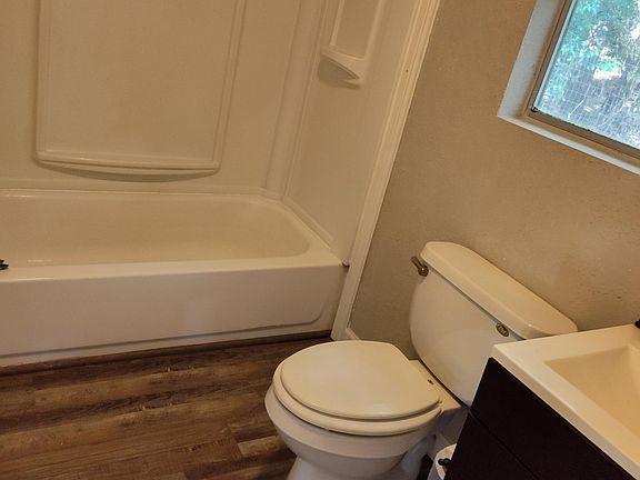 5th image of 1589 E Pine Lake Cir