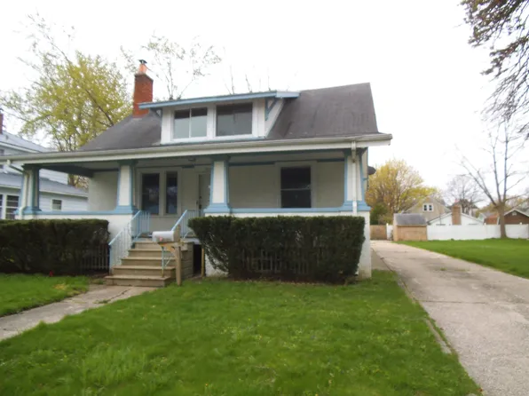 2172 2nd St, Bay City, MI 48708