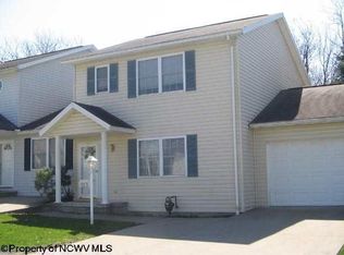 4013 Pinehurst Dr, Morgantown, WV 26505