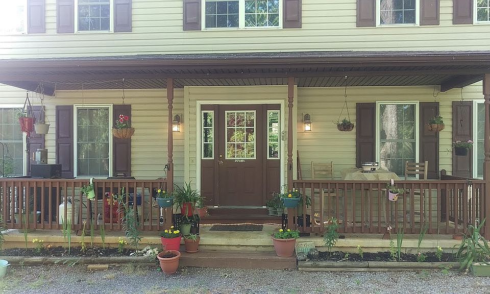 2nd image of 103 Symphony Ln