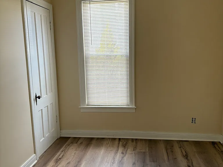 826 Park St #1R — Photo 9