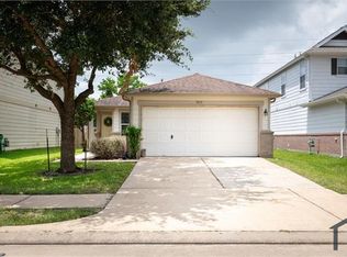 7631 Cypress Edge Dr, Cypress, TX 77433
