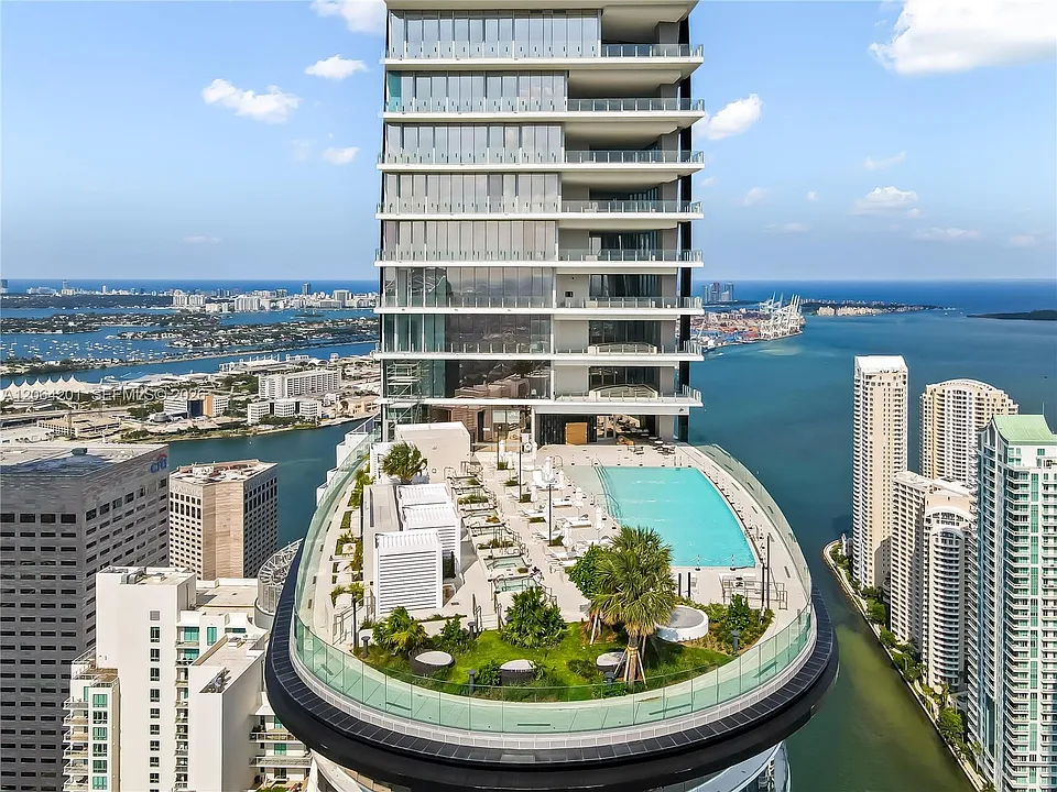 300 Biscayne Boulevard Way #1106E
