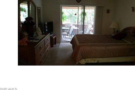 4th image of 869 Sentinela Blvd