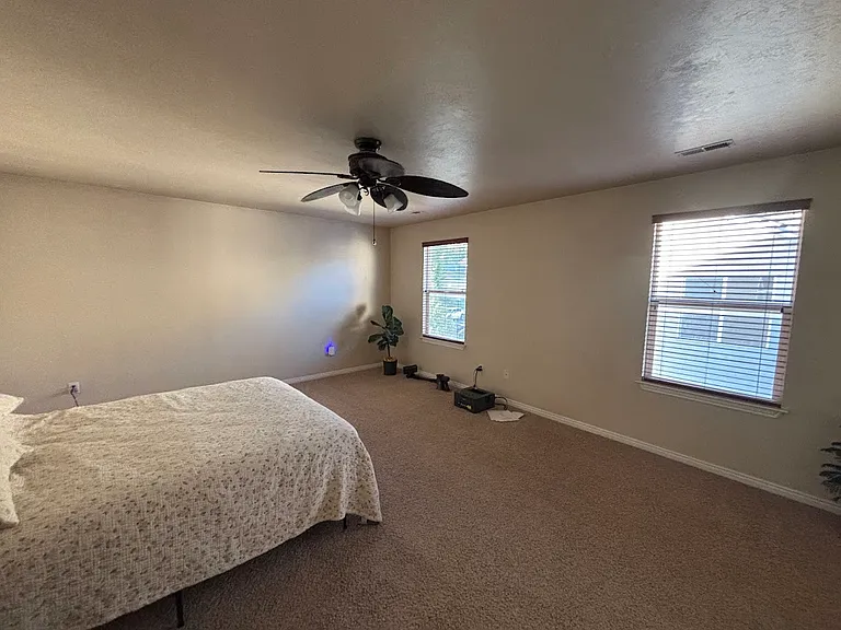1123 S 1410 E — Photo 15