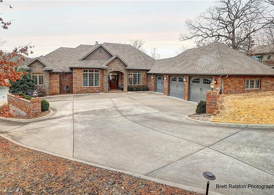 1st image of 26 Daviot Ln
