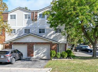 11 Harrisford St #110, Hamilton, ON L8K 6L7