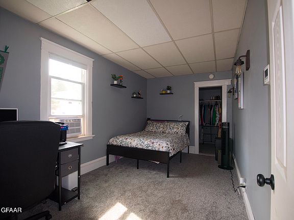 3rd image of 611 5th Ave S