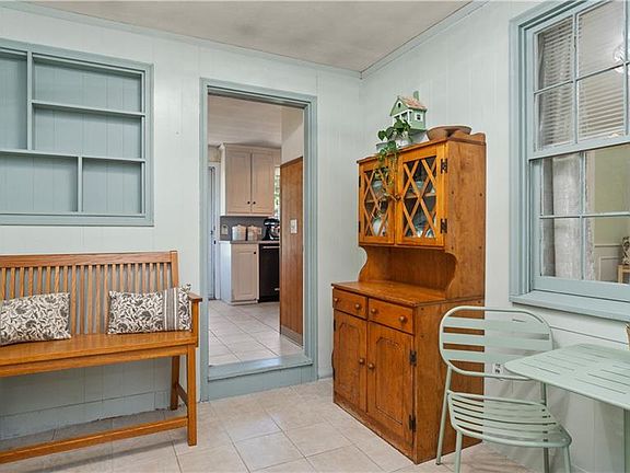 5th image of 66 Oakdale Rd