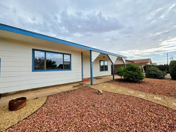 802 1/2 Larkspur St, Alamogordo, NM 88310