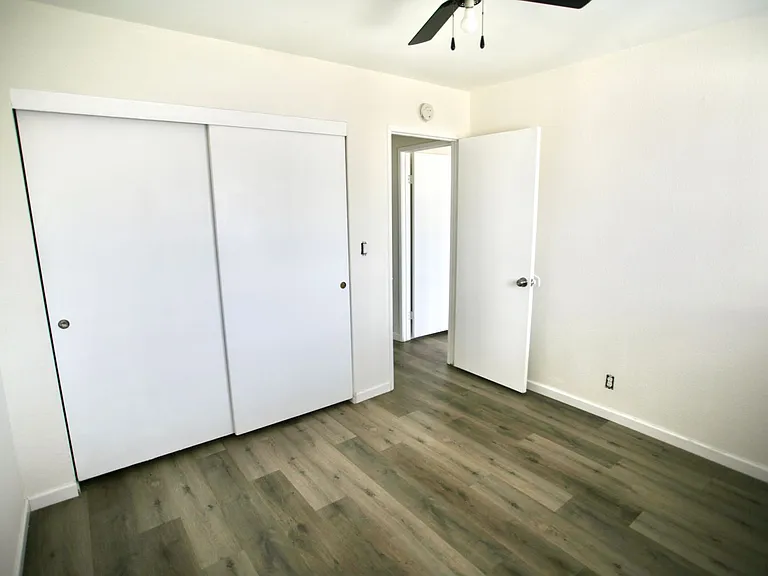 1392 Helix St — Photo 8