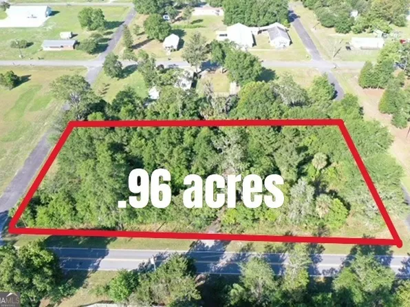438 Davis St, Folkston, GA 31537