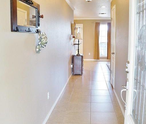 4th image of 4001 Brook Hollow Dr