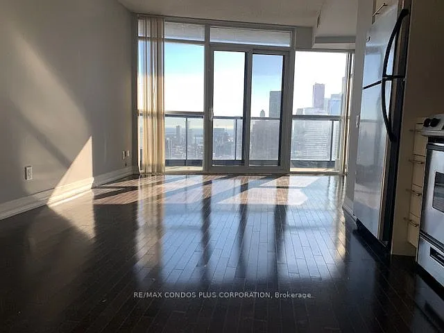 21 Carlton St #3807 — Photo 3