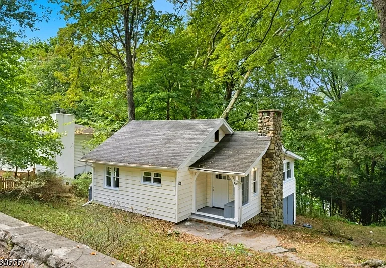 330 Springbrook Trl — Photo 42