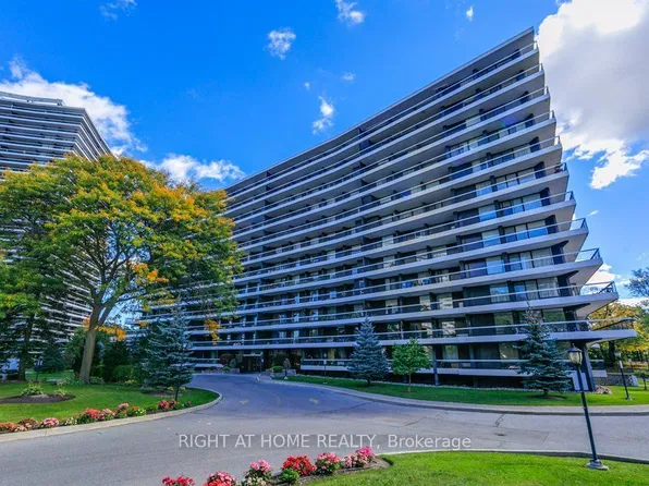 115 Antibes Dr #803, Toronto, ON M2R 2Y9