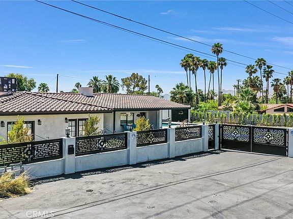 3rd image of 2170 N Via Monte Vis