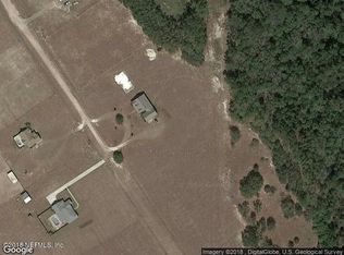 136 Persimmon Trl, Interlachen, FL 32148