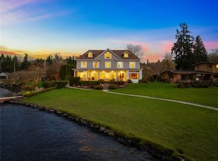 649 E Lake Sammamish Pkwy SE, Sammamish, WA 98074
