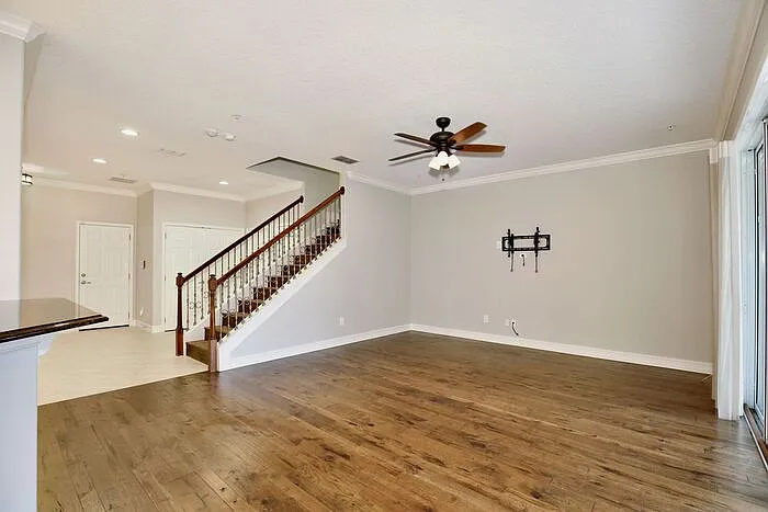 10459 Belfry Cir — Photo 4