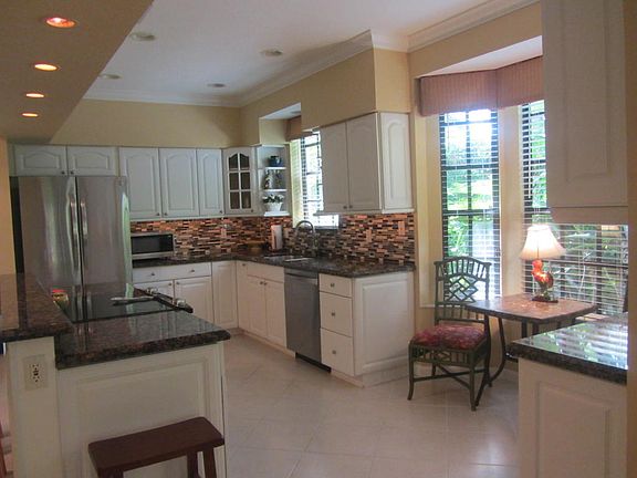 3rd image of 16051 W Bay Dr APT 169