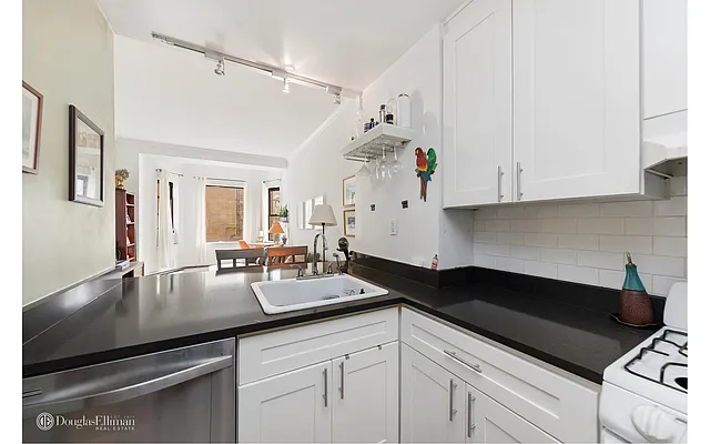 Sold by Douglas Elliman | media 3