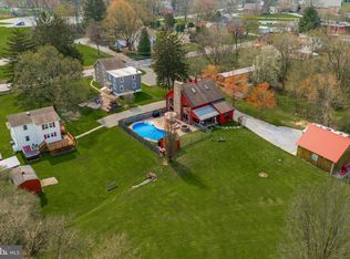 1143 Old Swede Rd, Douglassville, PA 19518