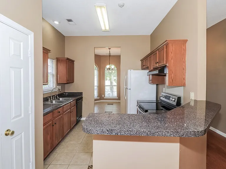 2811 Misty Bay Dr — Photo 8