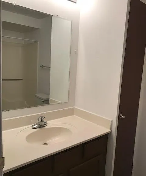 13 Bathroom 2