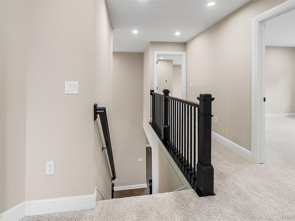 1356 Masters Dr, photo 18