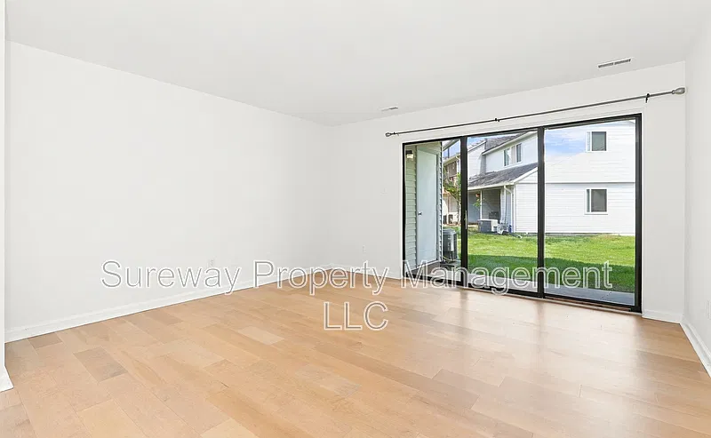 2 bed, 2.0 bath, 1080 sqft, $2,200 — Photo 4
