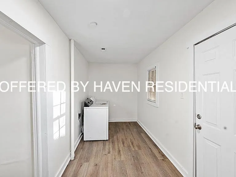 423 Church St NW — Photo 24